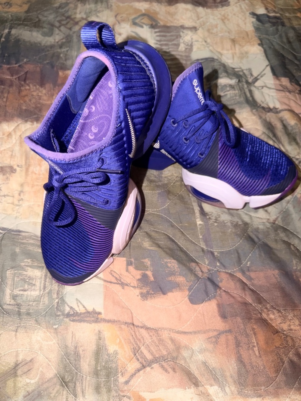 Nike Women's Purple and Light Pink Athletic Sneakers